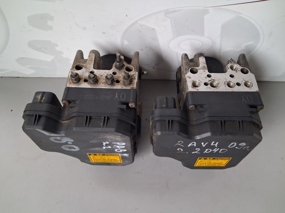 ABS блок Toyota Rav 4 2.2d4d