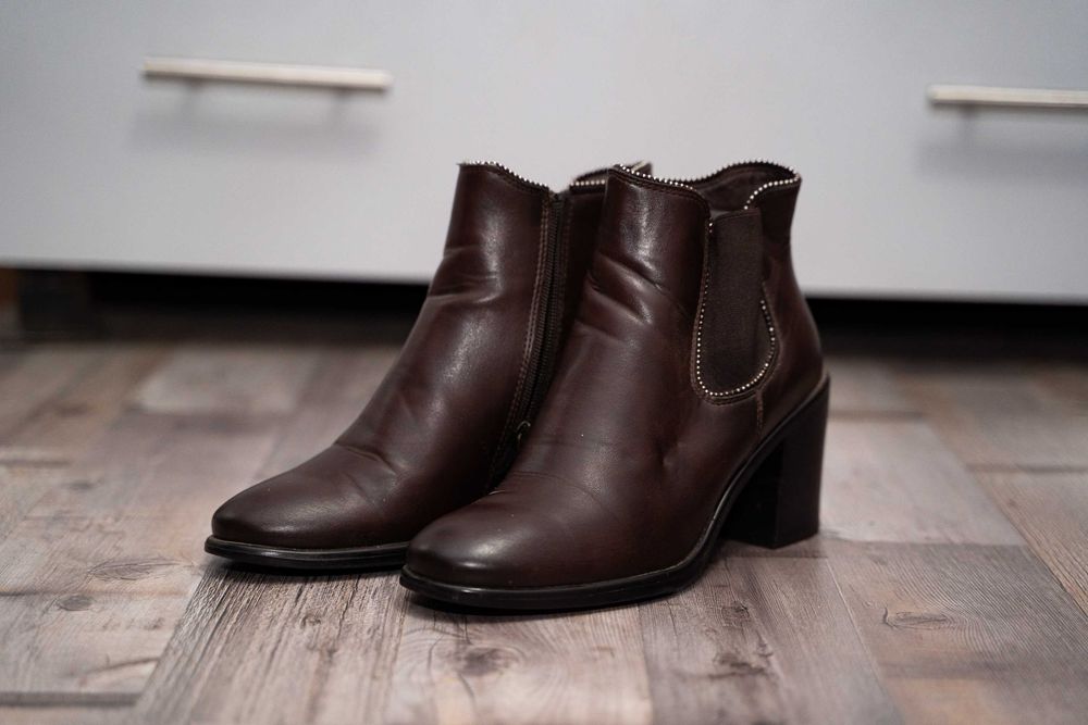 Cizme Dama maro cu toc