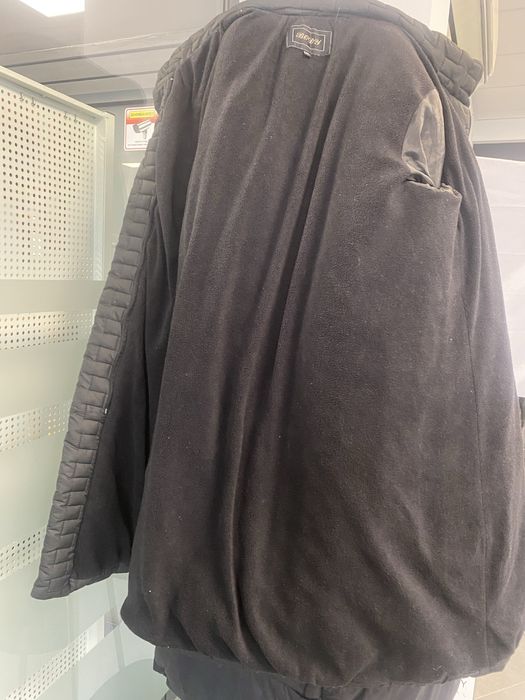 Палто за зимата запазено