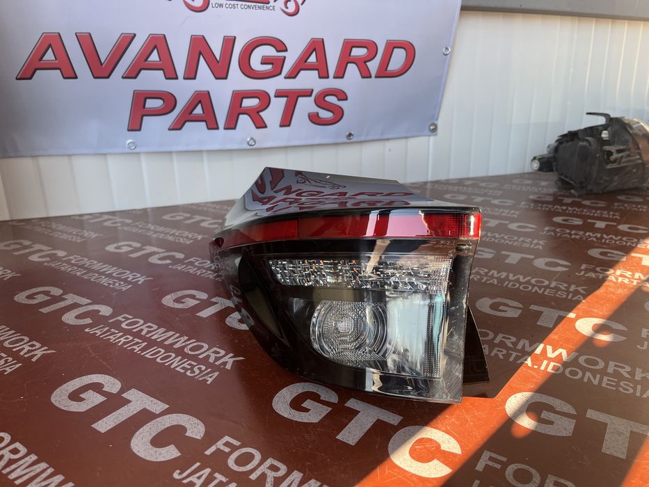 Стоп Toyota Yaris Cross 2022г