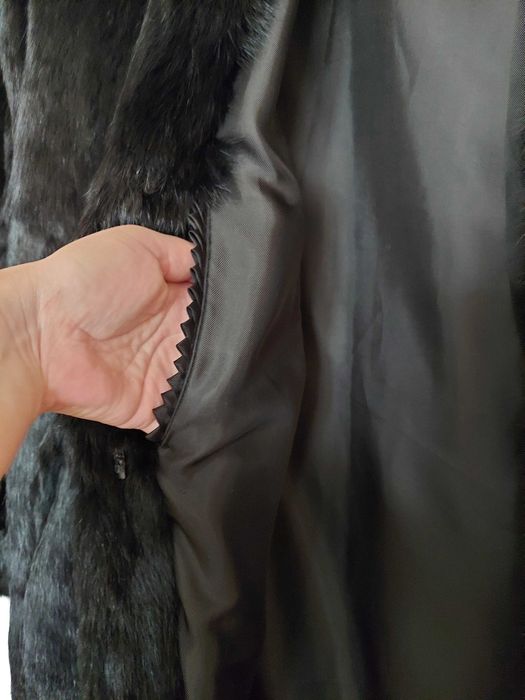 Haina din blana naturala