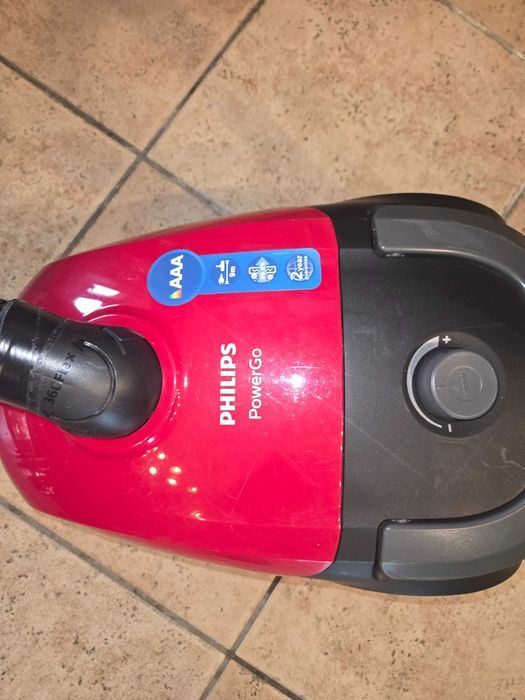 Прахосмукачка Phillips Power Pro
