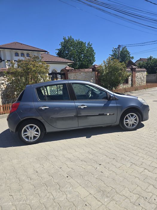 RENAULT Clio 2006 — imagine 4