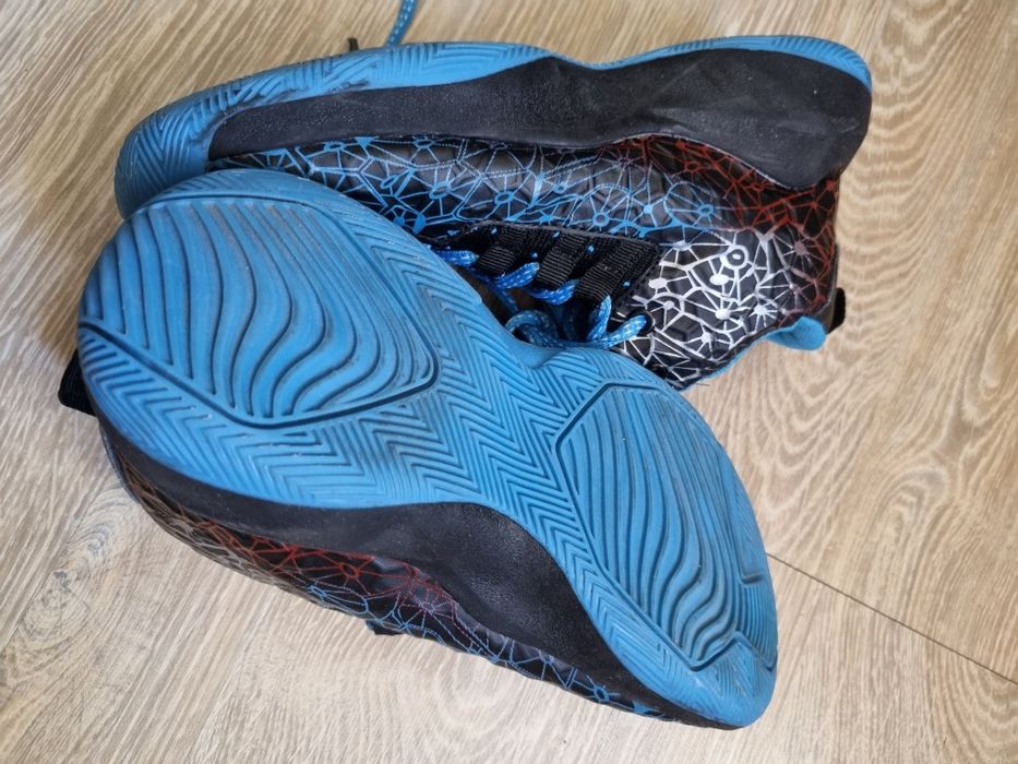 Детски баскетболни маратонки