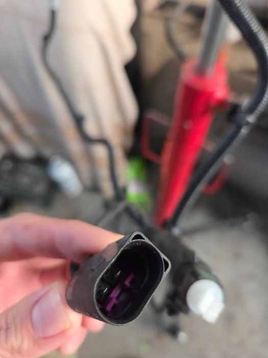 AdBlue маркуч с датчик за Audi/VW/Skoda - 80A131961A (frontD)