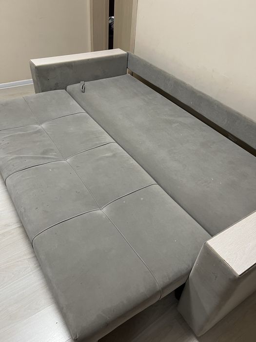 Диван серый продветсЯ