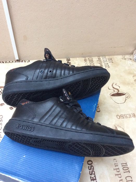 Adidasi dama noi K’SWISS