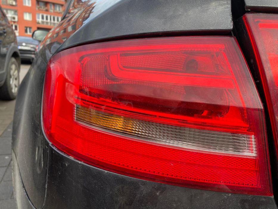 Ляв стоп за audi A4