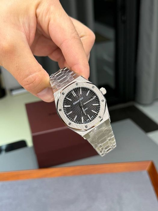 Audemars Piguet.
Люксового качества класса ААА.
• С японским механизмо