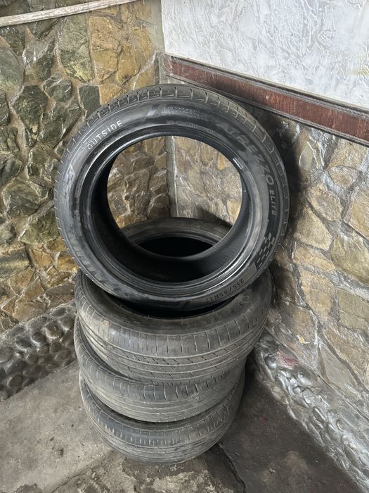 Продам резину 215/55Р17 Sailun