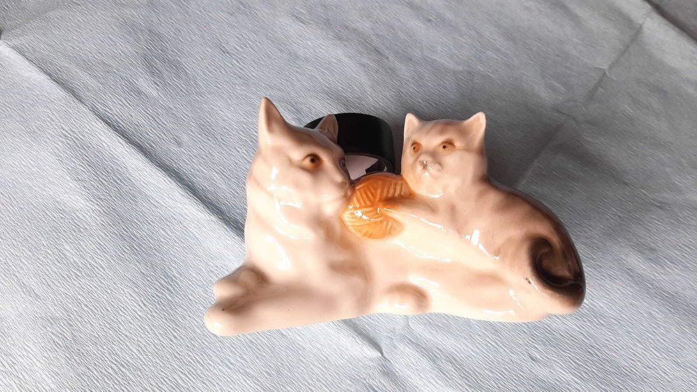 Figurine decorative-5 tipuri diferite,portelan, manual, inscriptionate