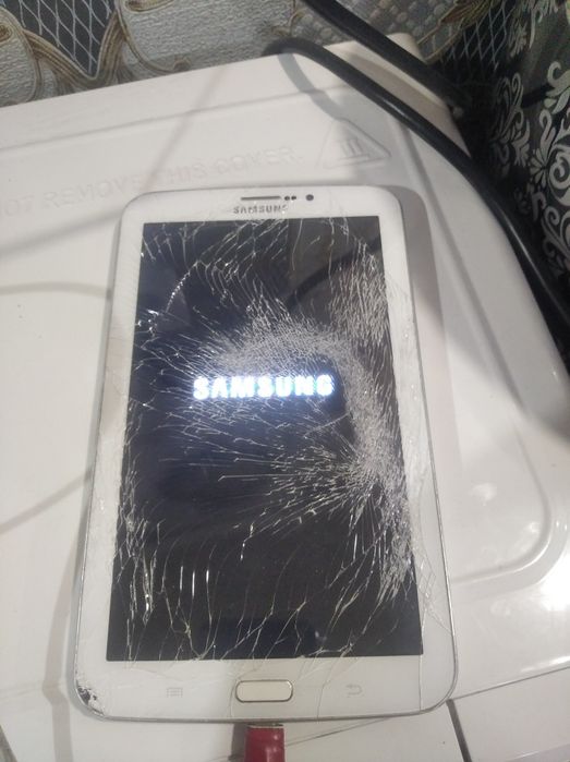 Планшет Самсунг.