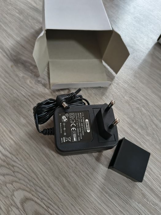 Switch de rețea cu 8 porturi