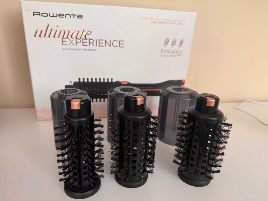 Подарявам 3 приставки за ЕЛЕКТРИЧЕСКА ЧЕТКА ЗА КОСА ROWENTA Ultimate Experience CF9620F0