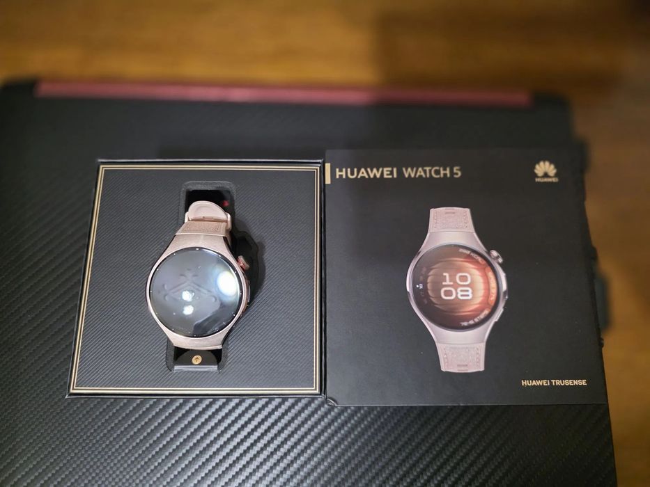 Продавам часовник