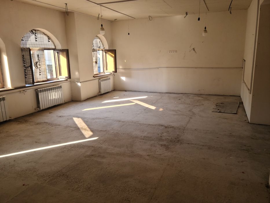 Uy Izzada  arendaga Oʻrikzor, Ippadrom, Abu saxiy