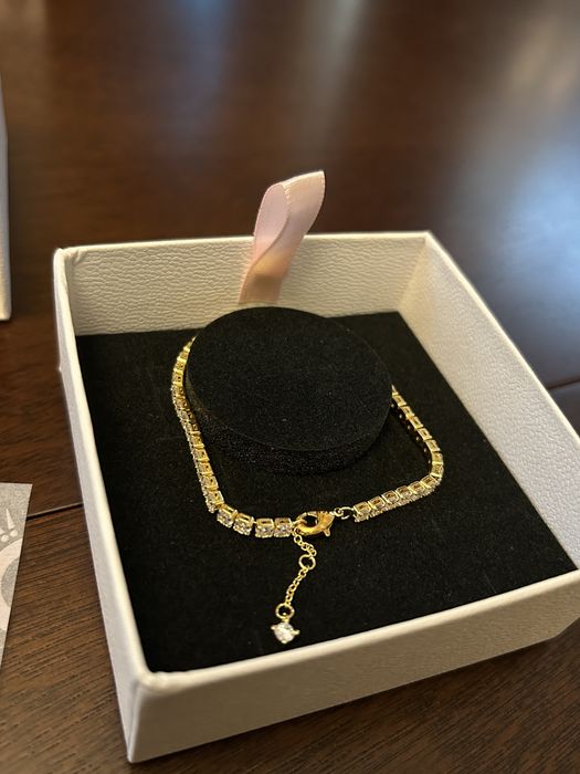 Bratara Pandora cu pietricele pentru dama