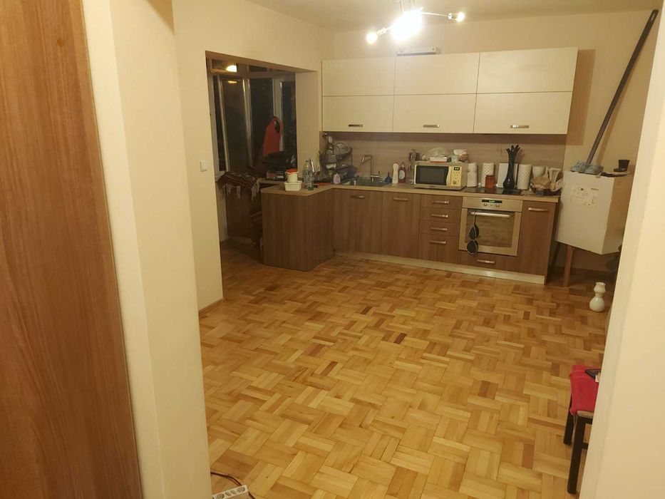 Дава се под наем Тристаен апартамент в Пловдив, Христо Смирненски - 80 кв.м за 433.5 € - Снимка #9