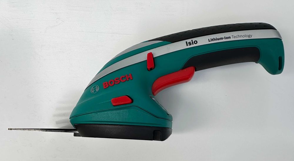 Bosch isio 3 - Акумулаторна ножица за трева с телескопична дръжка