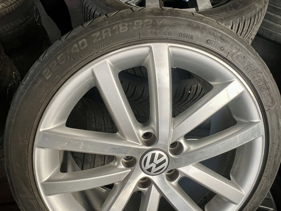Jante vw golf cu anvelope vara 225/40/18