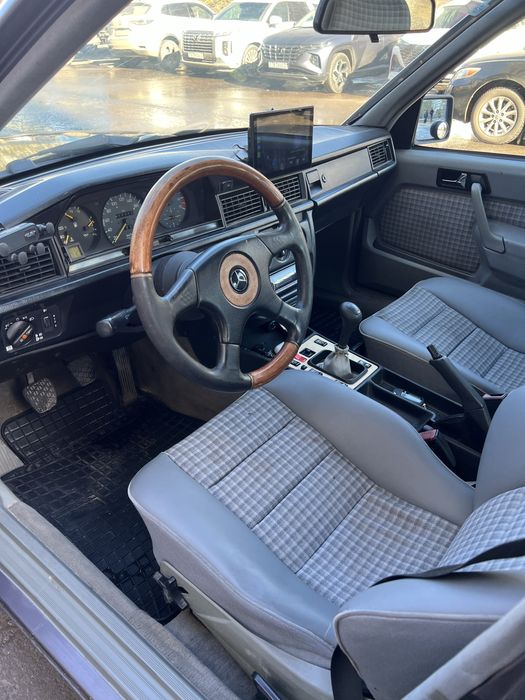 Mercedes Benz 190E w201