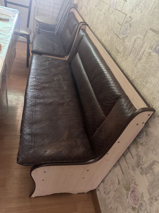 Продам кухонный уголок