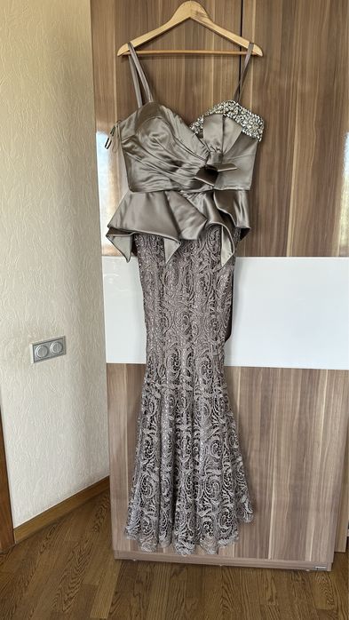 Платье новое размер 46