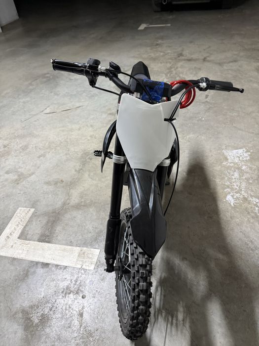 Motocicleta electrica pentru copii