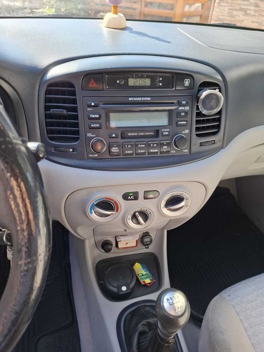 Hyundai Accent Sedan 1.4 Benzina