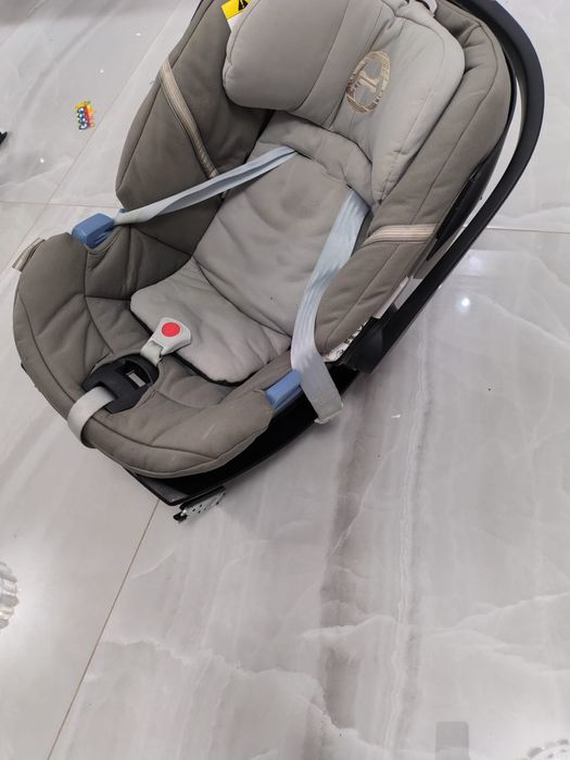 Scoica (Scaun) de masina cu izaofix bebelusi cybex