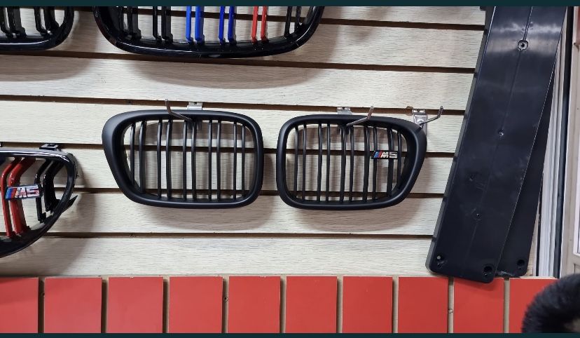 М обвес BMW E39 бампер БМВ Е39 пластиковый новый