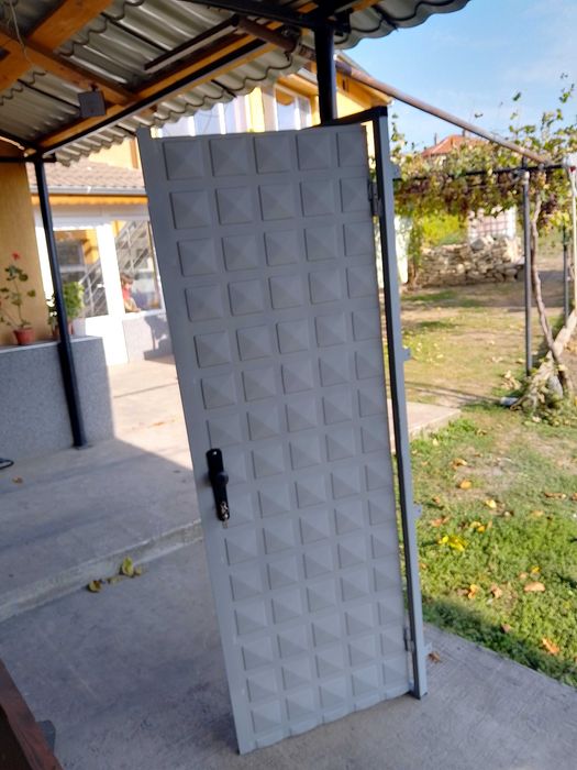 Врати огради и портали от ковано желязо