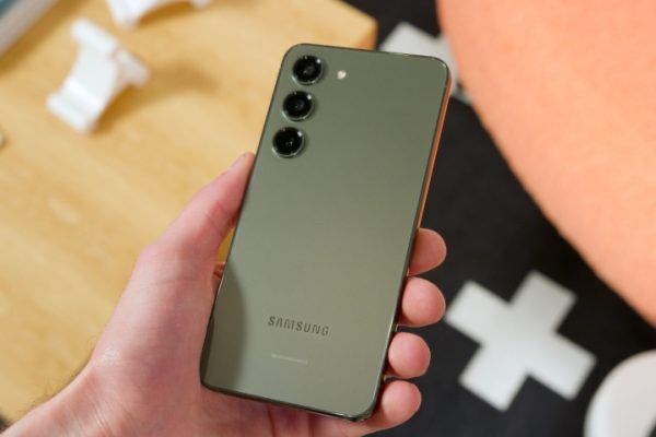 Samsung s23 8/256