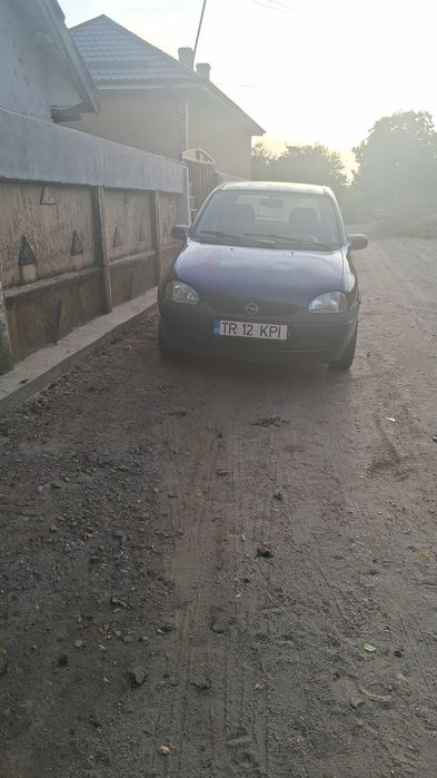 Vand sau schimb autoturism