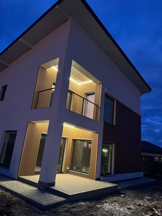Casa p+1 Miroslava, strada Zorilor