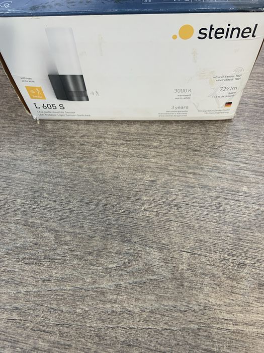 Lampa de exterior cu senzor Steinel L 605 S