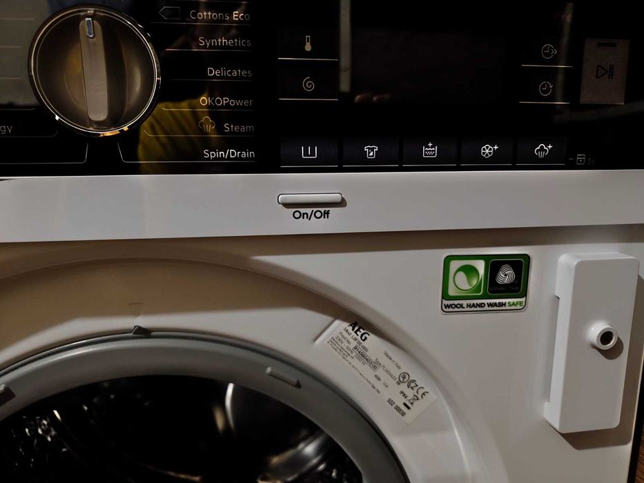 Пералня за вграждане AEG L8FBE48SI