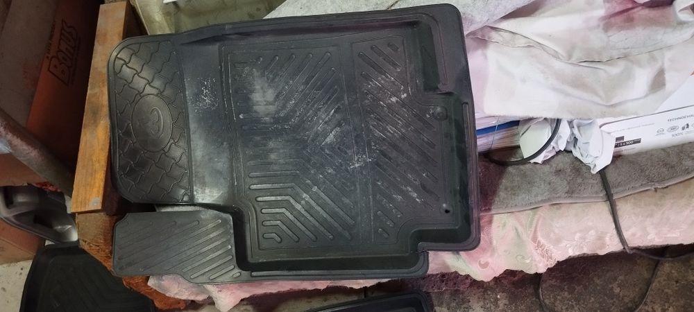 Коврики в машину на Хендай ацент