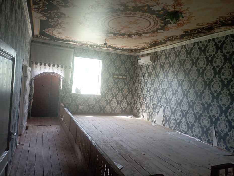 700 метр кв. Ховли Урганч тумани Юкарибог кишлоги Етти чинор куча