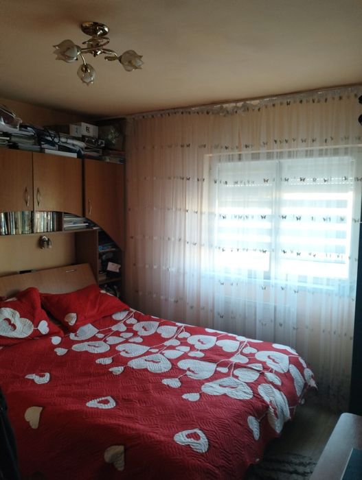 Vand Apartament 3 camere