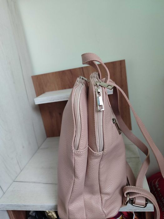 Едноцветни кожени раници