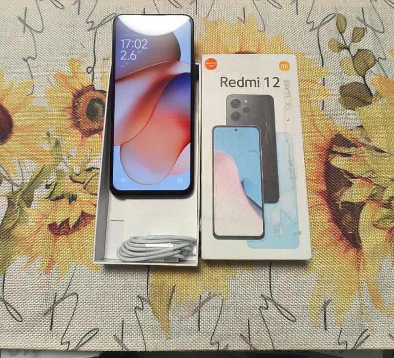 Смартфон Redmi 12