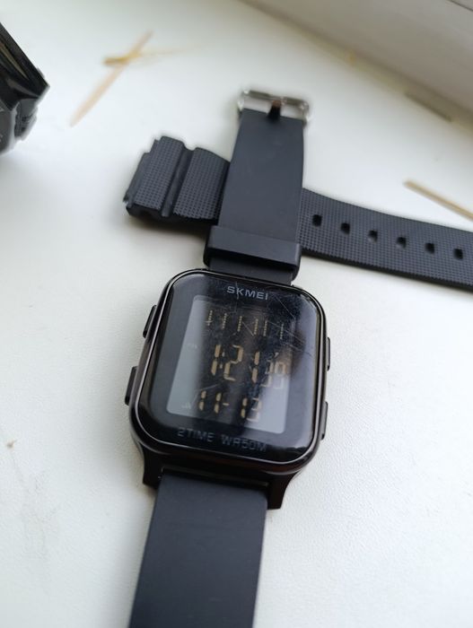 Продам часы skmei original