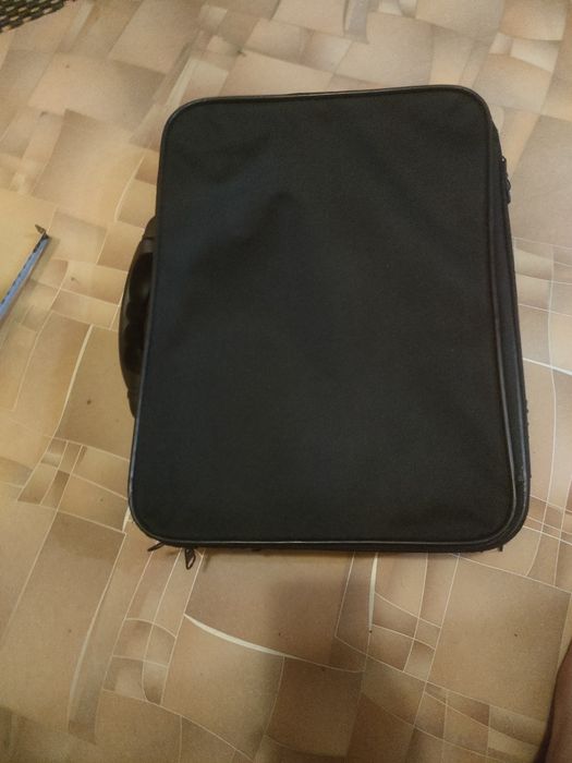 Кейс для ноутбука