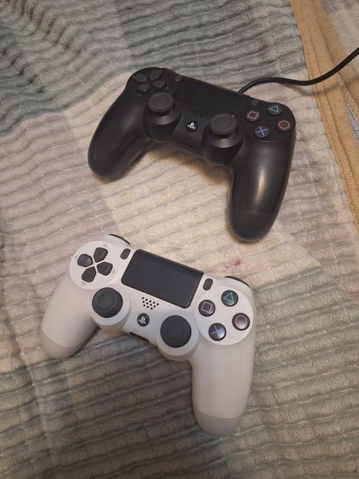 PS4 Pro 2TB (v11.00)/2 геймпада / Игры