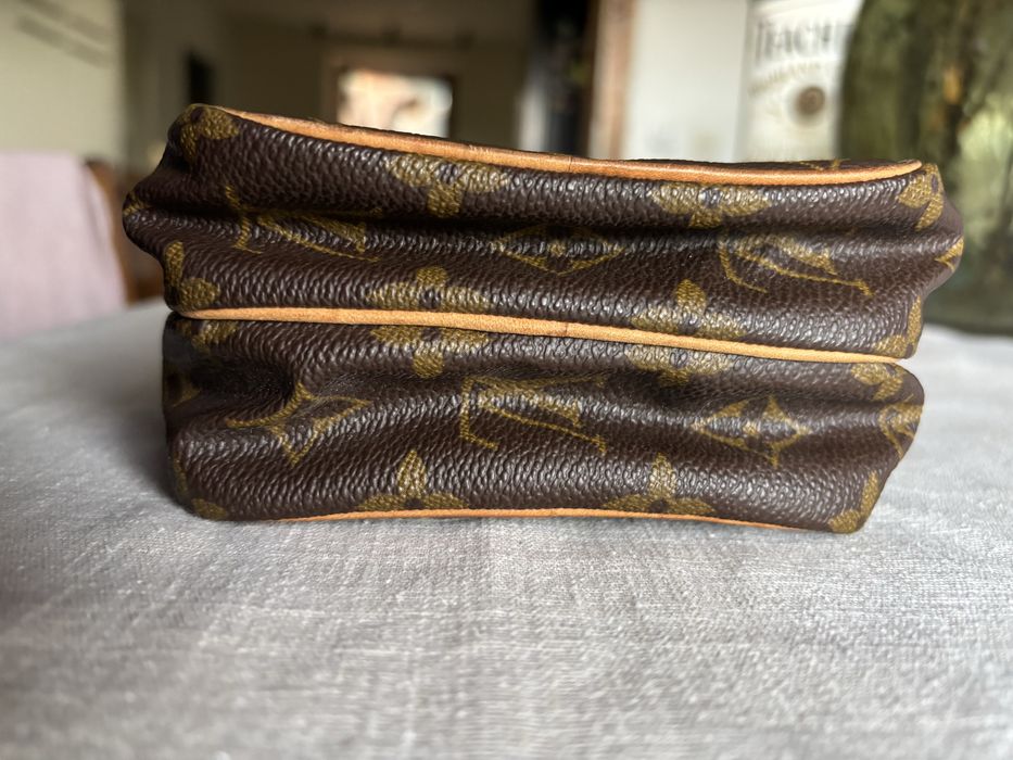 Оригинална чанта Louis Vuitton