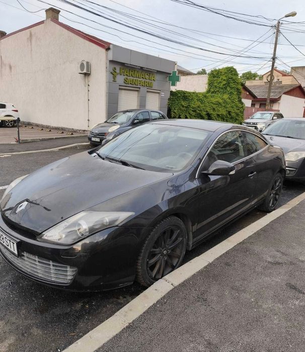 Renault Laguna 3 Coupe 2.0 dCi 150 CP Automată, Sistem Bose - Motor Defect