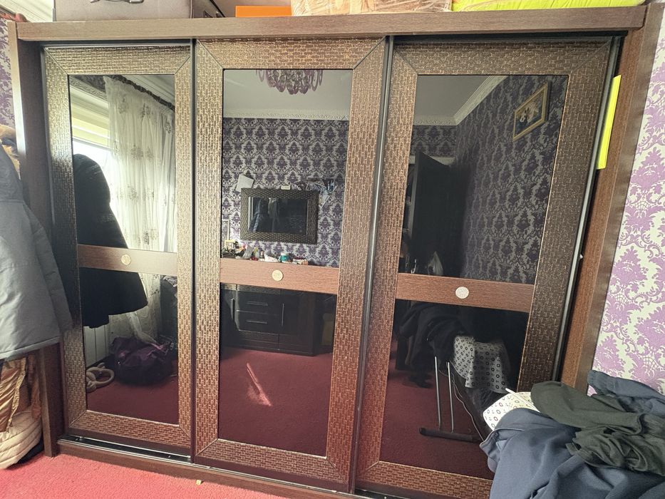 Спальный гарнитур