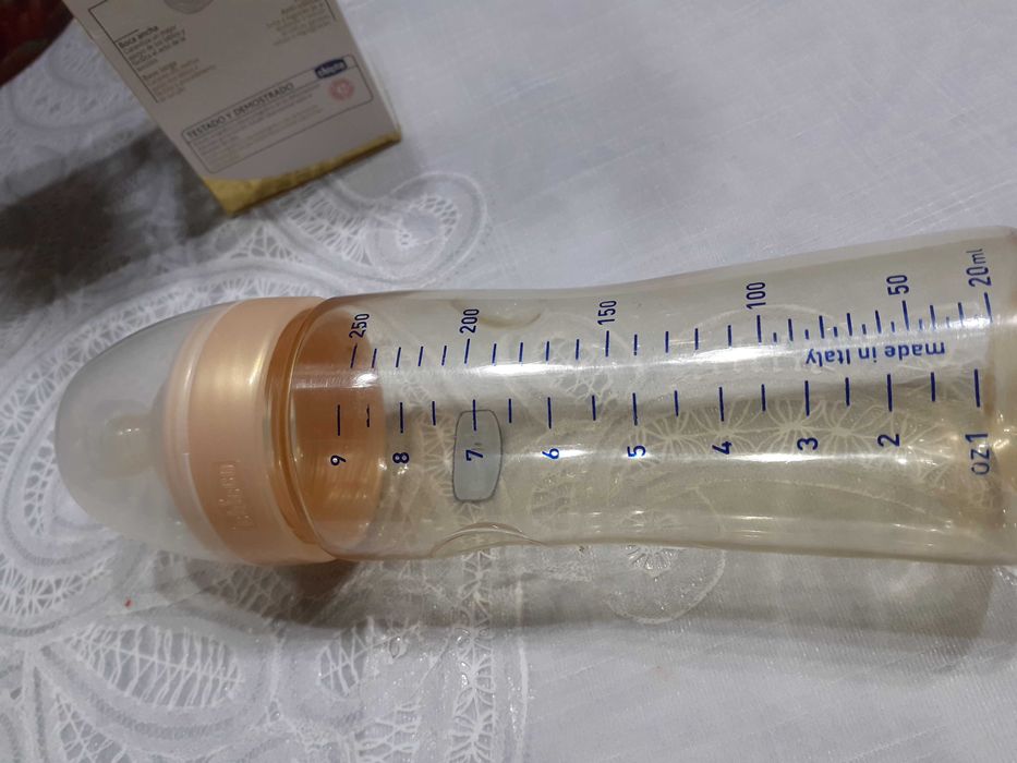 Sticla cu tetina firma  Chicco