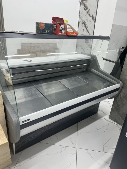 Холодильное оборудование , морозильник, витрина